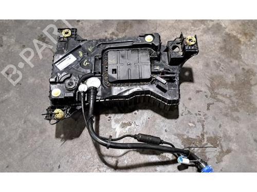 AdBlue-Tank für PEUGEOT 308 II (LB_, LP_, LW_, LH_, L3_) 1.5 BlueHDi 130 (131 hp) 31324381
