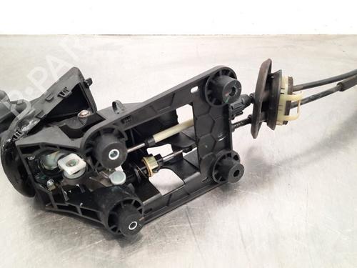 Gear lever PEUGEOT 208 I (CA_, CC_) 1.5 BlueHDI 100 | BP15236599M90 