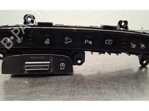 Pulsantiera HYUNDAI TUCSON (NX4E, NX4A) 1.6 T-GDi Hybrid 48V (150 hp) 31366512