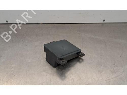 Used Electronic module PEUGEOT 308 III (FB_, FH_, FP_, F3_, FM_) PureTech 130 (FPHNSL, FPHNST) (131 hp) 31273673