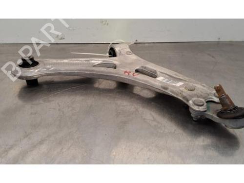 Used Right front suspension arm PEUGEOT 408 II (FP_, F3_, FM_) PureTech 130 (FPHNST) (131 hp) 30806268