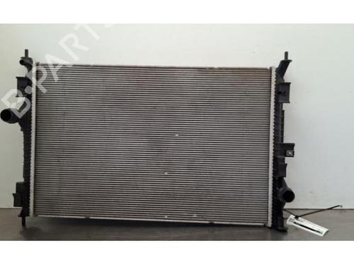 Used Water radiator Water radiator 39154570 39154570