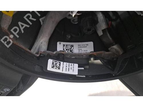 Volant PORSCHE TAYCAN (Y1A) Performance Battery Plus (Y1AAA1) | BP30840208C49