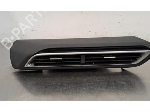 Used Air vent PEUGEOT 5008 II (MC_, MJ_, MR_, M4_) 1.5 BlueHDi 130 (MCYHZJ, MCYHZR, MCYHZX) (131 hp) 29468143