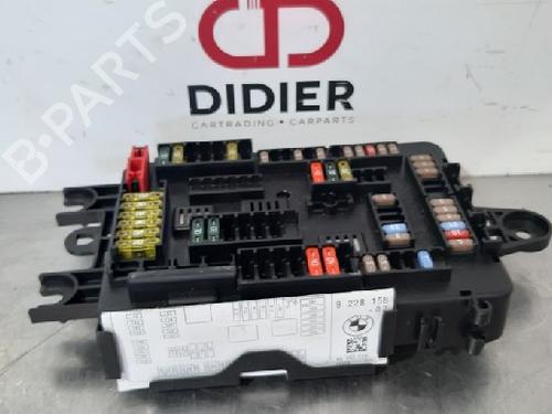 Used Fuse box BMW 1 (F21) 116 d (116 hp) 10872648
