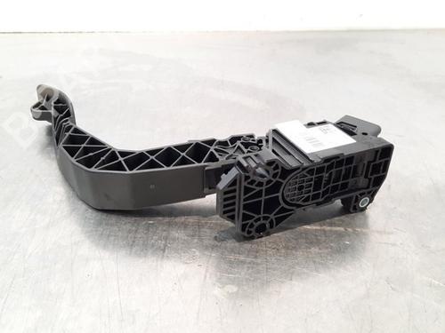 Pedal PEUGEOT 2008 II (UD_, US_, UY_, UJ_, UR_, UC_) 1.2 PureTech 100 (USHNK) | BP15789179I4
