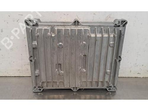 Used Engine control unit (ECU) Engine control unit (ECU) VW AMAROK (2HA, 2HB, S1B, S6B, S7A, S7B, AGD) 3.0 TDI 4motion (258 hp) 33614901 33614901