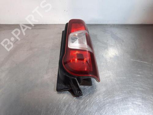 Feu arrière droit TOYOTA PROACE CITY Box Body/MPV (BPZ_) 1.5 D-4D 100 (BPZM) (102 hp) 32408378