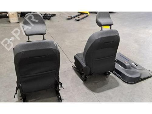 Sitze Komplett CITROËN C3 IV (CC_, CB_) 1.2 PureTech 100 (CCHPV4) | BP30446962C78