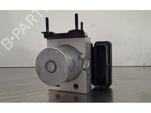 Módulo de ABS TOYOTA YARIS (_P21_, _PA1_, _PH1_) 1.5 Hybrid (MXPH10, MXPH11) (116 hp) 31655849