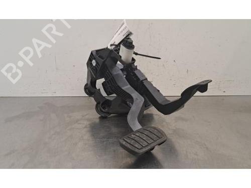 Used Pedal Pedal 38044119 38044119