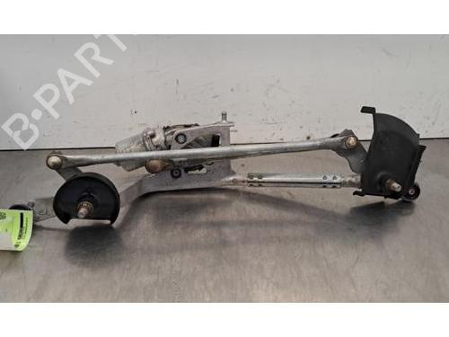 front-wipers-mechanism-toyota-yaris-_p21_-_pa1_-_ph1_-2020-30663315 main image