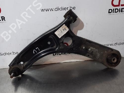 Venstre fortil bærearm HYUNDAI i20 II (GB, IB) 1.2 (84 hp) 10870007
