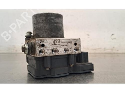 ABS Bremseaggregat IVECO DAILY VI Van NaturalPower 35S14, 35C14, 40C14, 50C14, 60C14, 65C14,... (136 hp) 26404154