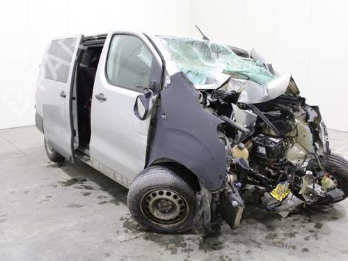 Fuel flap PEUGEOT EXPERT Van (V_) 2.0 BlueHDi 120 | BP15041981C131 