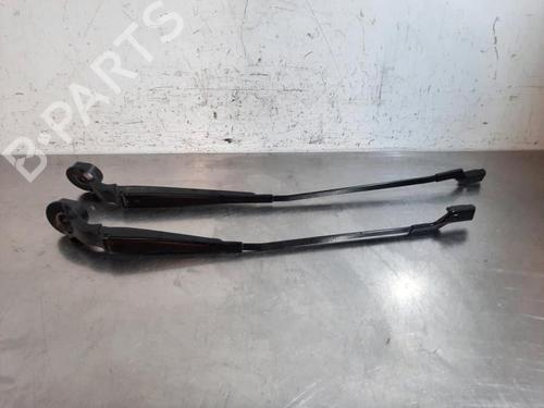 Used Front windshield wiper arm RENAULT ESPACE V (JR_) 1.6 dCi 160 (160 hp) 25610460