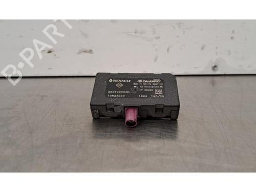 Elektronisk modul RENAULT SCENIC E-TECH PHASE I EV87 (218 hp) 30403938