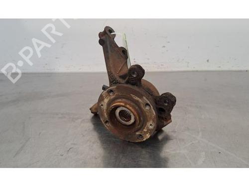 Used Right front steering knuckle PEUGEOT 2008 II (UD_, US_, UY_, UJ_, UR_, UC_) e-2008 (UKZKXZ) (136 hp) 28966577