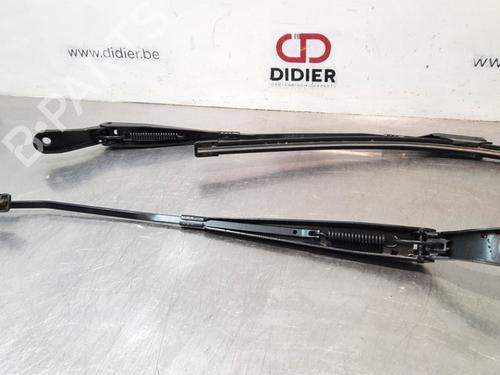 Front windshield wiper arm OPEL CROSSLAND X / CROSSLAND (P17, P2QO) 1.2 (75) | BP15022995C143 