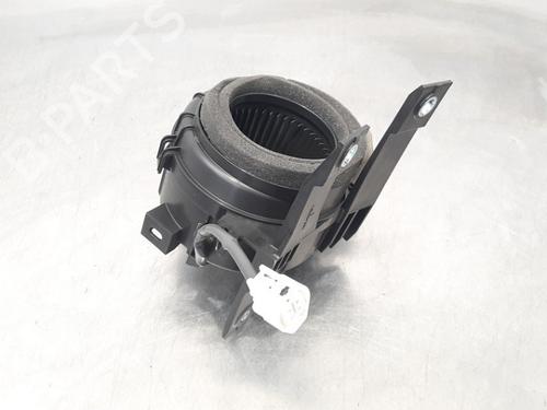 Heater blower motor TOYOTA COROLLA Estate (_E21_) 1.8 Hybrid (ZWE211W) | BP17112971M62 