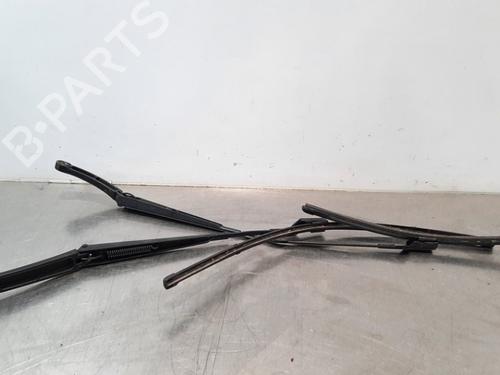 Used Front windshield wiper arm VW TAIGO (CS1) 1.0 TSI (95 hp) 15035689