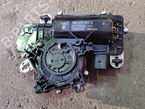 Bakluke lås VW PASSAT B8 Variant (3G5, CB5) 1.6 TDI (120 hp) 10886929