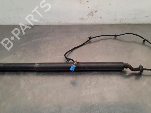 Used Tailgate lift support MERCEDES-BENZ GLA (H247) GLA 180 (247.784) (136 hp) 23603939