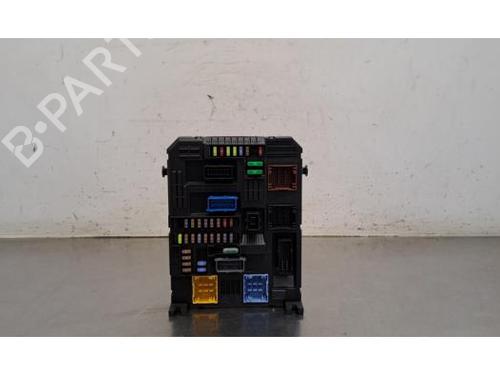Used Fuse box Fuse box 36909311 36909311
