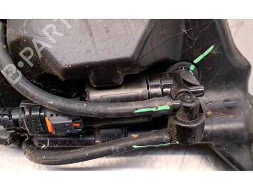 Windscreen washer tank PEUGEOT 308 III (FB_, FH_, FP_, F3_, FM_) PureTech 110 (FPHNPL) | BP23638714C113 