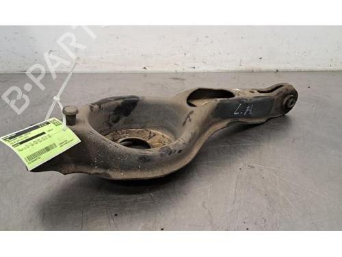 Venstre bagtil bærearm VOLVO V40 Hatchback (525) D2 (120 hp) 24157225