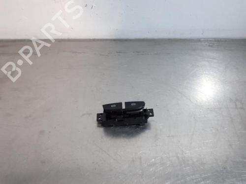 switch-mg-mg-zs-suv-azs1-2017-32354121 main image