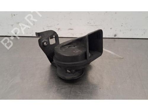 Used Horn AUDI Q3 (F3B) 35 TDI (150 hp) 30766597
