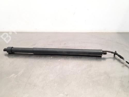 Used Electronic module PEUGEOT 3008 II SUV (MC_, MR_, MJ_, M4_) 1.6 PureTech 180 (M45GFR, M45GFU) (181 hp) 15038184