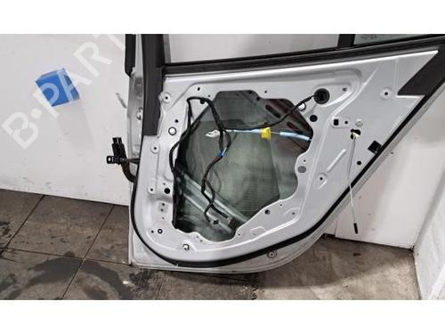 Right rear door BMW 1 (F40) 118 i | BP23632272C5