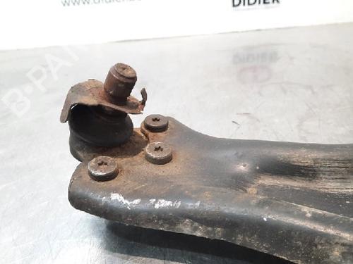 Right front suspension arm CITROËN C4 CACTUS 1.2 VTi 82 | BP10892464M13 