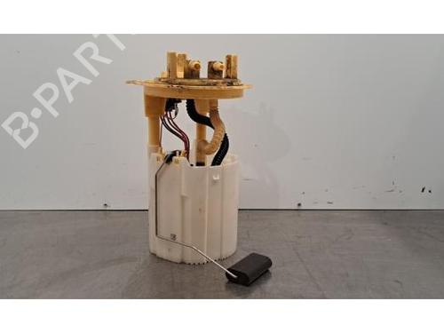 Used Fuel pump MERCEDES-BENZ SPRINTER 3,5-t Van (B907, B910) 315 CDI RWD (907.631, 907.633, 907.635, 907.637) (150 hp) 23606402