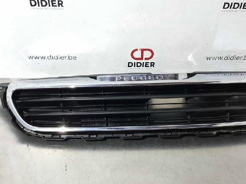 Used Grille PEUGEOT 108 1.2 (82 hp) 10875676