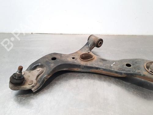 Used Left front suspension arm TOYOTA AURIS Estate (_E18_) 1.3 (NRE180_) (99 hp) 15028486