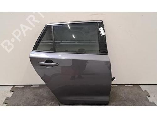 right-rear-door-toyota-corolla-estate-_e21_-2019-38606324 main image