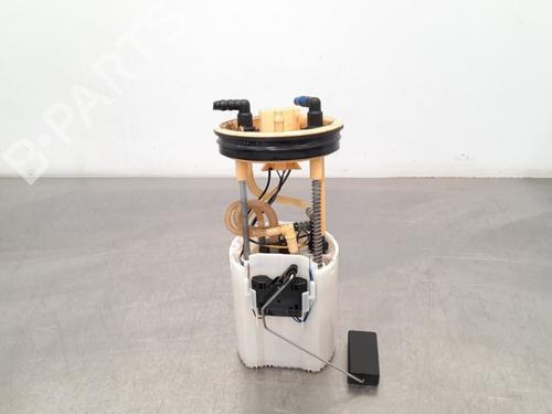 Used Fuel pump AUDI A1 Sportback (8XA, 8XF) 1.4 TDI (90 hp) 15544772
