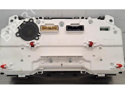 Instrument cluster TOYOTA YARIS (_P21_, _PA1_, _PH1_) 1.5 Hybrid (MXPH10, MXPH11) | BP29521756C47 