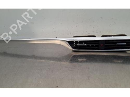 Used Air vent Air vent MG MG ZS SUV (AZS1) 1.0 T-GDi (111 hp) 33248074 33248074