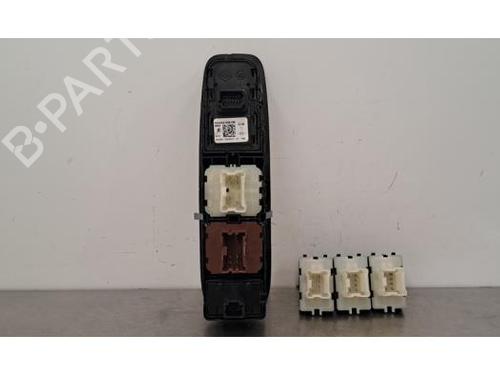Switch DACIA DUSTER (HM_) 1.3 TCe 150 (HMM3) | BP30053920I30 