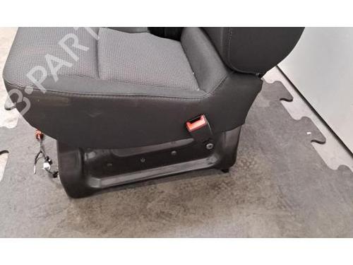 Right front seat RENAULT TRAFIC III Van (FG_) 2.0 dCi 130 (FGMY) | BP39038588C16 - Image 6
