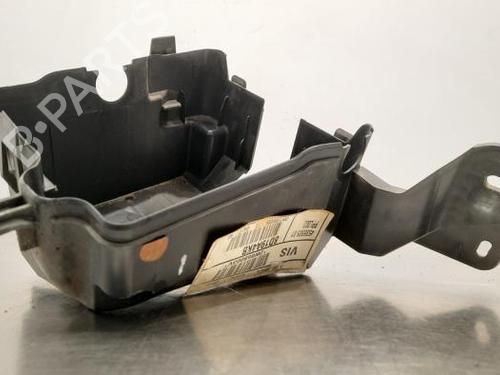 Fuse box PEUGEOT 208 I (CA_, CC_) 1.2 VTi 68 / PureTech 68 | BP23588713E1