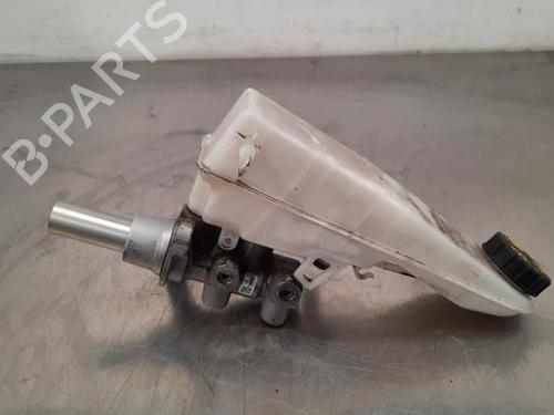 Used Brake master cylinder PEUGEOT EXPERT Van (V_) 2.0 BlueHDi 145 (144 hp) 23595913