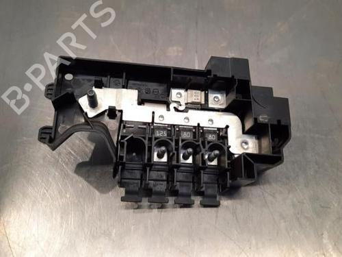 Used Fuse box MERCEDES-BENZ A-CLASS Saloon (V177) A 180 d (177.110) (116 hp) 23599303