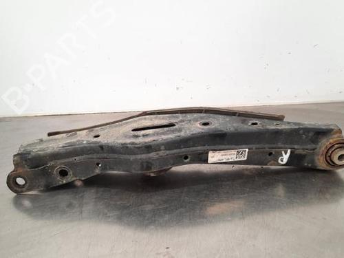 Used Right rear suspension arm HYUNDAI TUCSON (TL, TLE) 1.7 CRDi (116 hp) 23581783