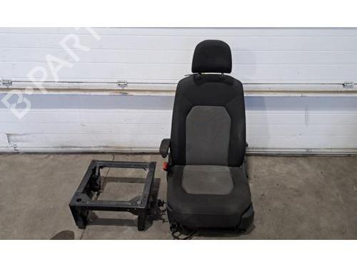 Używane Fotel przedni lewy VW CRAFTER Van (SY_, SX_) 2.0 TDI FWD (SYB, SYC, SYD) (140 hp) 31283116