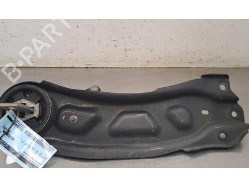Used Right rear suspension arm Right rear suspension arm MERCEDES-BENZ GLA-CLASS (X156) GLA 180 (156.942) (122 hp) 34117999 34117999